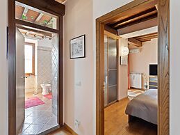Belvilla by OYO Plush Holiday Home With Garden
