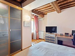 Belvilla by OYO Plush Holiday Home With Garden