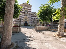 Belvilla by OYO Apartment in Fano