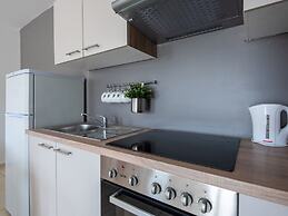 Lovely Apartment in Novalja near Sea Beach & Town Center