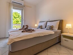 Panoramic Apartment in Banjole near Pula Town Center