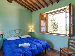 Holiday Home in Tuscany With Shared Pool