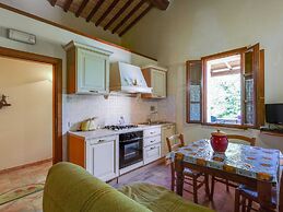 Holiday Home in Tuscany With Shared Pool