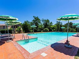 Holiday Home in Tuscany With Shared Pool