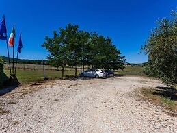 Holiday Home in Tuscany With Shared Pool