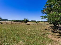 Holiday Home in Tuscany With Shared Pool