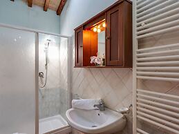 Holiday Home in Tuscany With Shared Pool