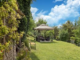 Belvilla by OYO Lovely Holday Home With Garden
