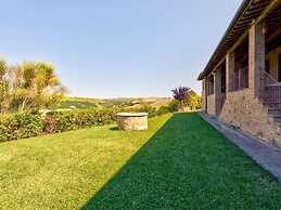 Belvilla by OYO Le Ginestre