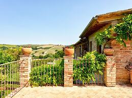 Belvilla by OYO Le Ginestre