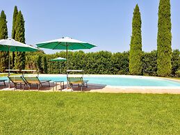 Belvilla by OYO Le Ginestre