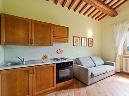 Villa in Belforte All'isauro With Pool