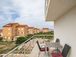 Scenic Apartment in Novalja near Trg Loža & Zrče Beach