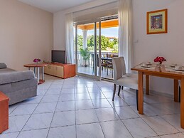 Alluring Apartment in Banjole near Beach & Island