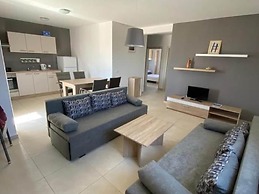 Apartment in Novalja With Parking