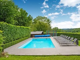 Holiday Home in Hamoir Filot With Pool