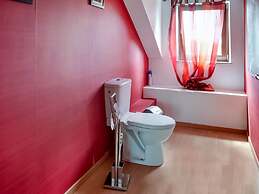 Holiday Home in Hamoir Filot With Pool