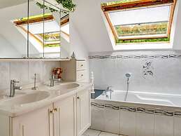 Holiday Home in Hamoir Filot With Pool