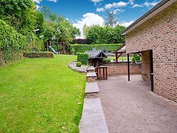 Holiday Home in Hamoir Filot With Pool