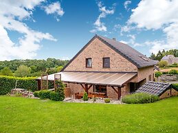 Holiday Home in Hamoir Filot With Pool