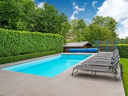 Holiday Home in Hamoir Filot With Pool