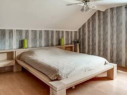 Holiday Home in Hamoir Filot With Pool