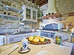 Belvilla by OYO La Rocca