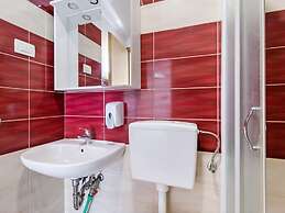 Stylish Holiday Home in Banjole With Swimming Pool