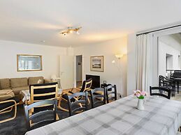 Well-kept Holiday Home With Terrace