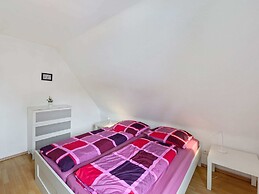 Well-kept Holiday Home With Terrace