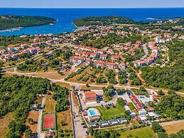 Delicate Apartment in Banjole near Beach Centinera