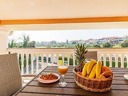 Delicate Apartment in Banjole near Beach Centinera