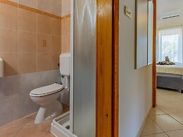 Delicate Apartment in Banjole near Beach Centinera