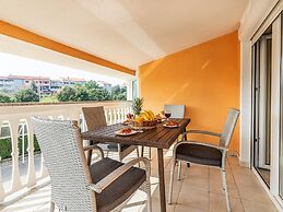 Delicate Apartment in Banjole near Beach Centinera