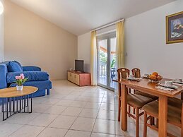 Delicate Apartment in Banjole near Beach Centinera