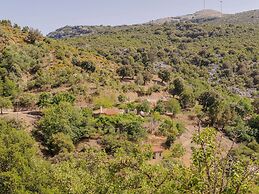Secluded Holiday Home in Kalavrouza With Mountain Views,bbq