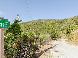 Secluded Holiday Home in Kalavrouza With Mountain Views,bbq