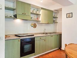 Apartment in Fosciandora With Pool