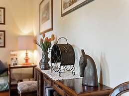 Tranquil Farmhouse in Terranova Bracciolini near Nightlife