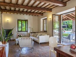 Belvilla by OYO Camelle