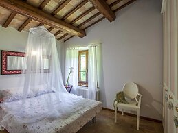 Belvilla by OYO Camelle