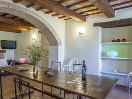 Belvilla by OYO Camelle