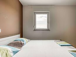 Charming Apartment in Novalja near Zrče Beach