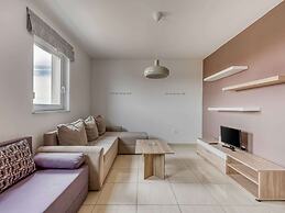 Charming Apartment in Novalja near Zrče Beach