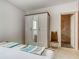 Charming Apartment in Novalja near Zrče Beach