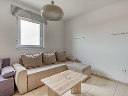 Charming Apartment in Novalja near Zrče Beach