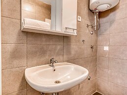 Charming Apartment in Novalja near Zrče Beach