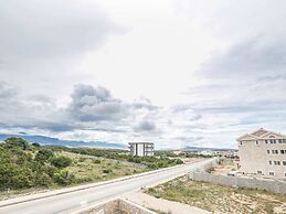 Comfortable Apartment in Novalja near Zrče Beach