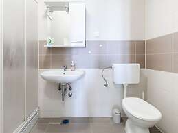 Comfortable Apartment in Novalja near Zrče Beach