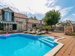 Holiday Home in Marina With Sea Beach